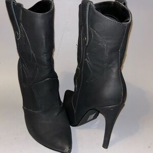 Excellent condition Cowgirl style boots